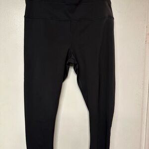 Athleta Accelerate Capri Black Leggings